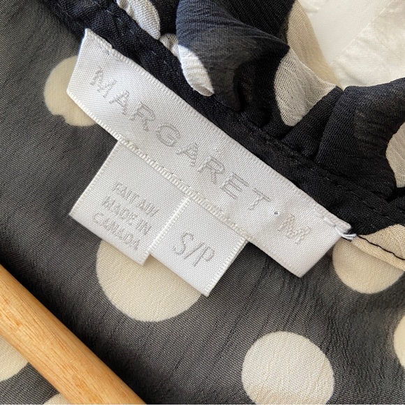 MARGARET M BLACK/WHITE POLKA DOT BLOUSE W/RUFFLE NECKLINE, SHIRRED WAIST, SM - Picture 7 of 9